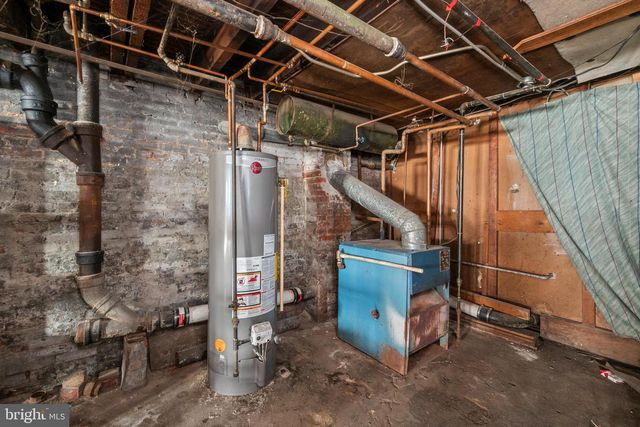 2541 SAINT PAUL ST, Baltimore, MD 21218