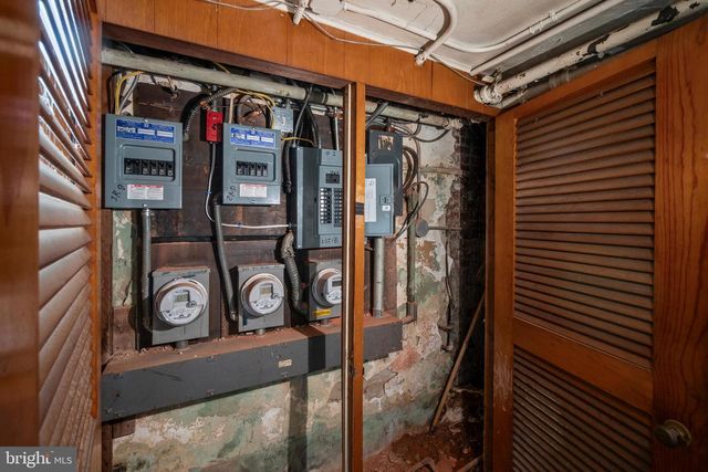 2541 SAINT PAUL ST, Baltimore, MD 21218