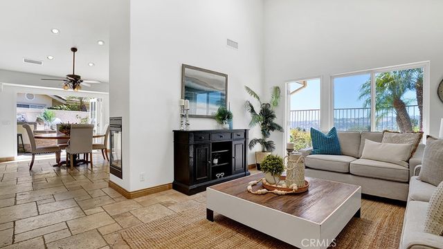 27469 Paseo Mimosa, San Juan Capistrano, CA 92675