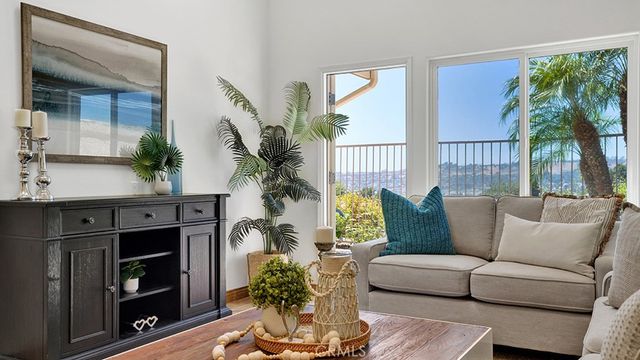 27469 Paseo Mimosa, San Juan Capistrano, CA 92675