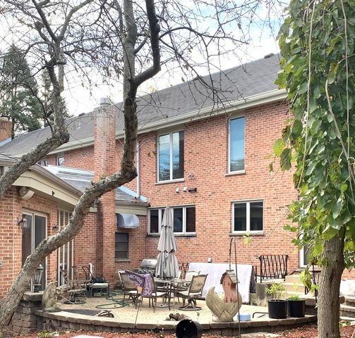 35 Revere Drive, South Barrington, IL 60010