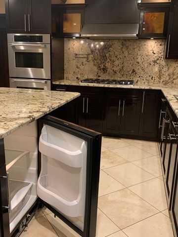 35 Revere Drive, South Barrington, IL 60010