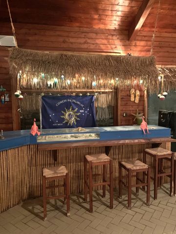 35 Revere Drive, South Barrington, IL 60010