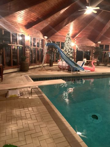 35 Revere Drive, South Barrington, IL 60010