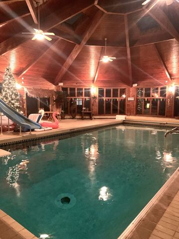 35 Revere Drive, South Barrington, IL 60010