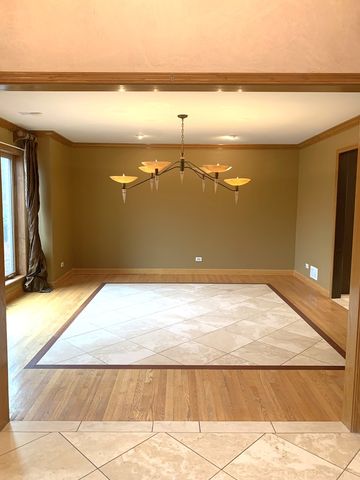 35 Revere Drive, South Barrington, IL 60010