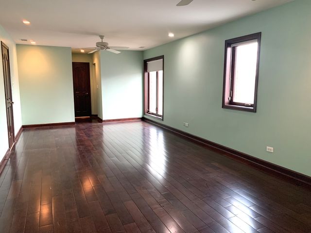 35 Revere Drive, South Barrington, IL 60010