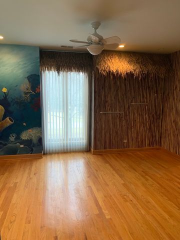 35 Revere Drive, South Barrington, IL 60010