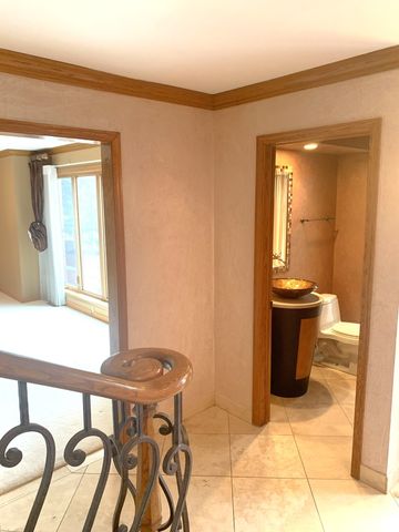 35 Revere Drive, South Barrington, IL 60010