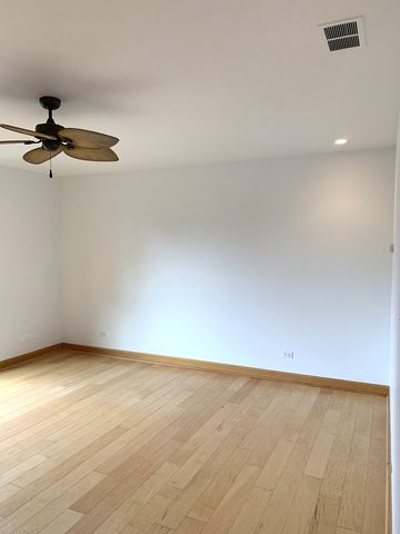 35 Revere Drive, South Barrington, IL 60010