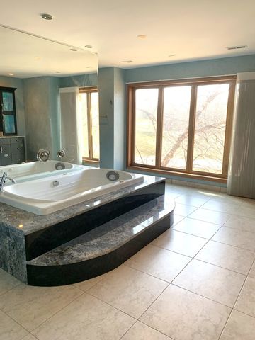 35 Revere Drive, South Barrington, IL 60010