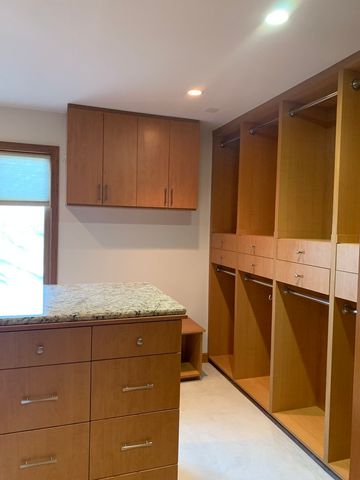 35 Revere Drive, South Barrington, IL 60010