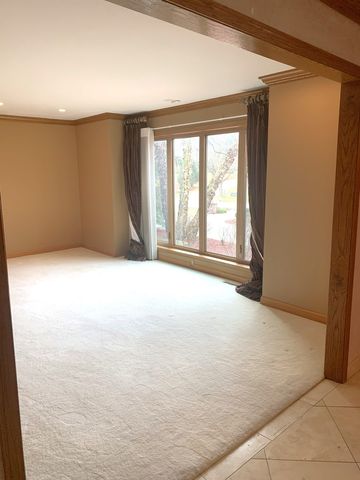 35 Revere Drive, South Barrington, IL 60010