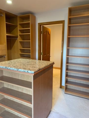 35 Revere Drive, South Barrington, IL 60010