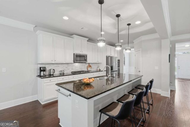 5225 Mirror Lake Drive, Cumming, GA 30028