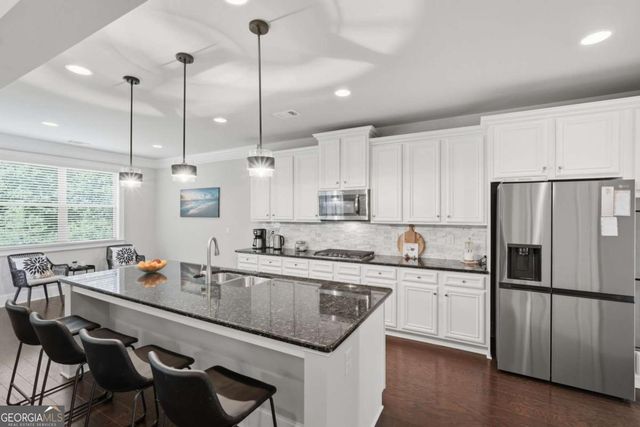 5225 Mirror Lake Drive, Cumming, GA 30028