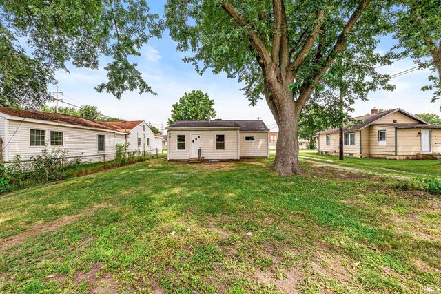 1611 E 4th Street, Mishawaka, IN 46544