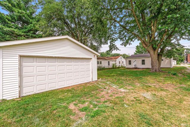 1611 E 4th Street, Mishawaka, IN 46544