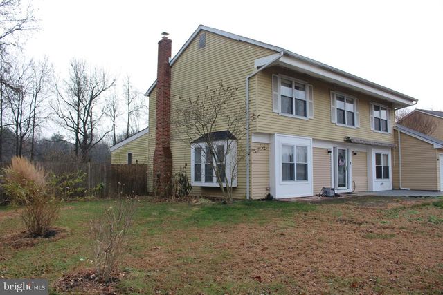 219 MEADOW DR, Mount Laurel, NJ 08054