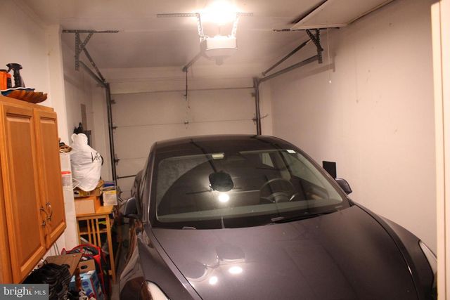 219 MEADOW DR, Mount Laurel, NJ 08054