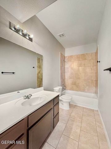 14360 Tobe Davis Drive, Horizon City, TX 79928