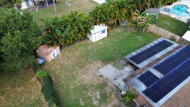 7904 Hibiscus Road, Fort Pierce, FL 34951