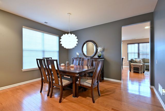 14248 Newport Circle, Huntley, IL 60142