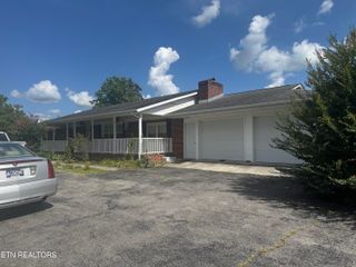 .157 Petrey Rd, Lafollette, TN 37766
