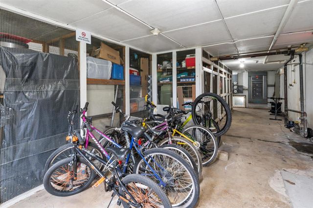 570 Fairway View Drive 3H, Wheeling, IL 60090