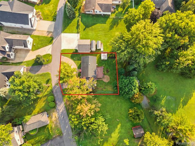 1353 Elmhurst Drive, Genoa Township, MI 48843