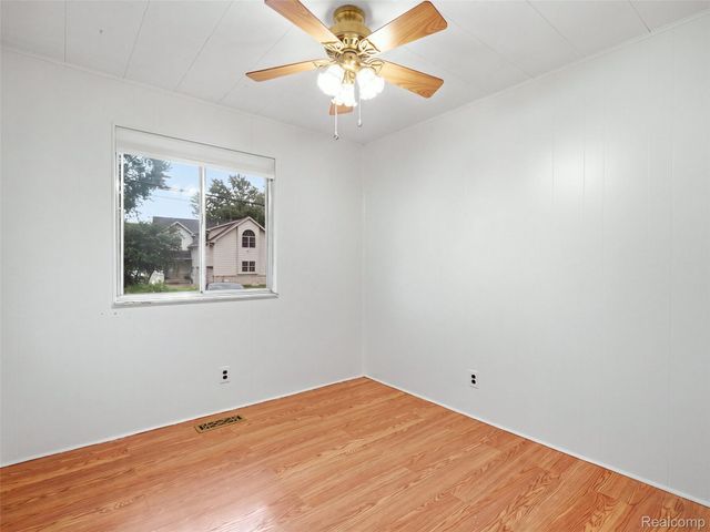 1353 Elmhurst Drive, Genoa Township, MI 48843