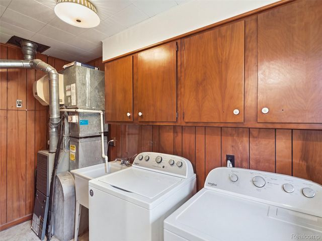 1353 Elmhurst Drive, Genoa Township, MI 48843