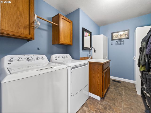 20517 Sw 98TH Ct, Tualatin, OR 97062