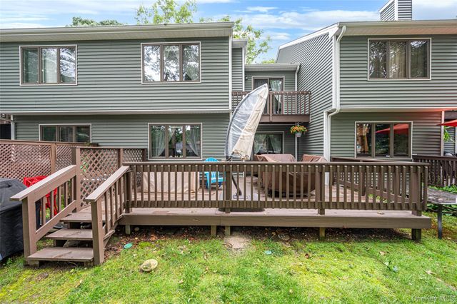 5 Jeremy Circle, Nesconset, NY 11767