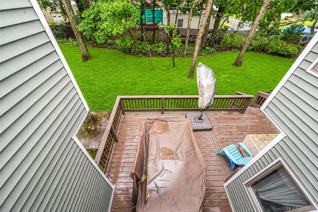 5 Jeremy Circle, Nesconset, NY 11767