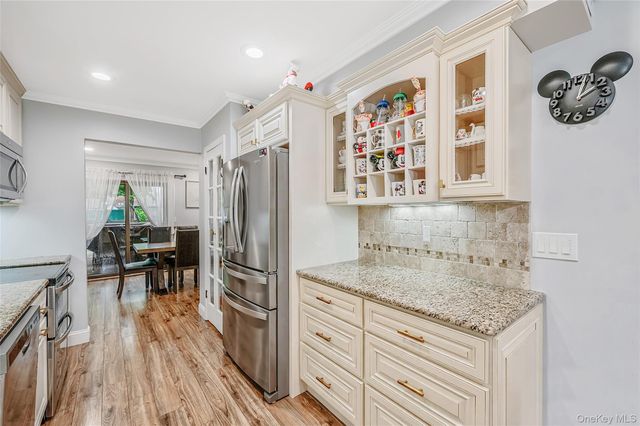 5 Jeremy Circle, Nesconset, NY 11767