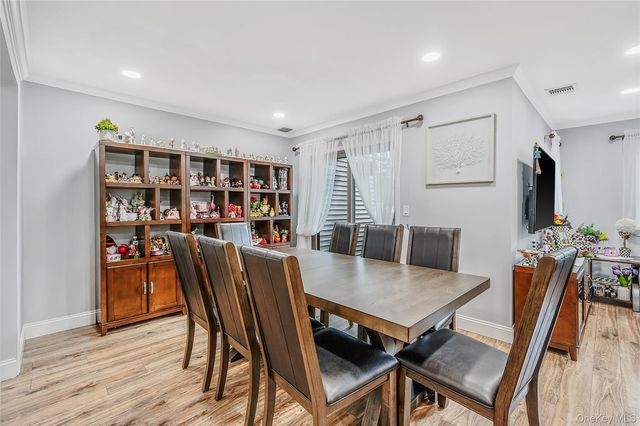 5 Jeremy Circle, Nesconset, NY 11767