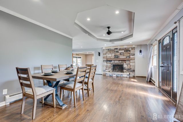 690 New Durham Road, Metuchen, NJ 08840