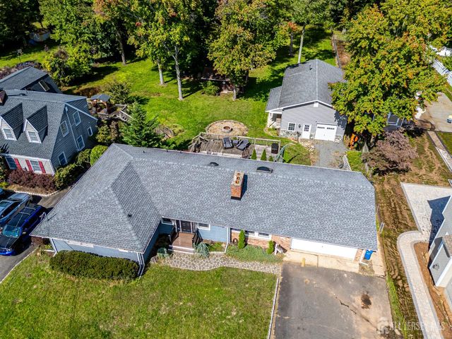 690 New Durham Road, Metuchen, NJ 08840