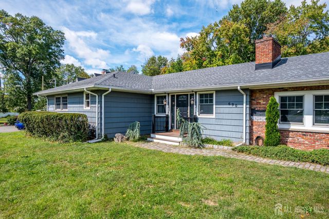 690 New Durham Road, Metuchen, NJ 08840