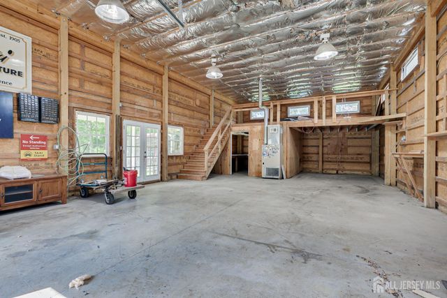 690 New Durham Road, Metuchen, NJ 08840
