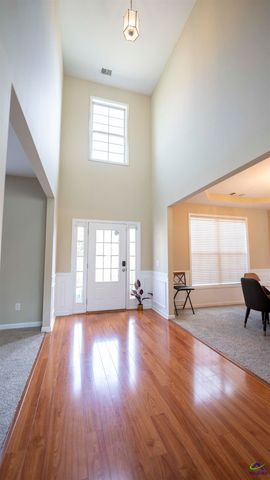 114 Meadows Walk Drive, Byron, GA 31008