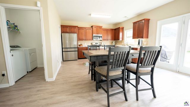 114 Meadows Walk Drive, Byron, GA 31008