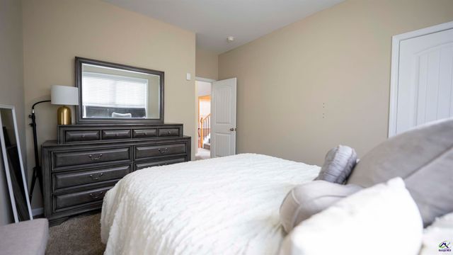 114 Meadows Walk Drive, Byron, GA 31008