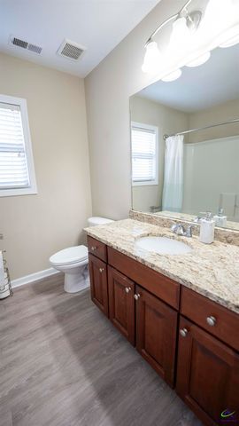 114 Meadows Walk Drive, Byron, GA 31008