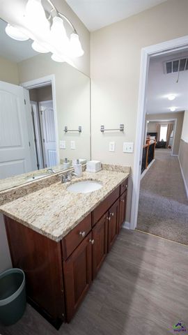 114 Meadows Walk Drive, Byron, GA 31008