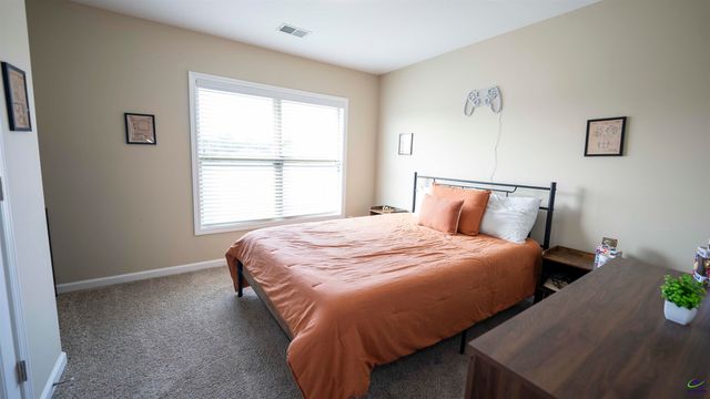 114 Meadows Walk Drive, Byron, GA 31008