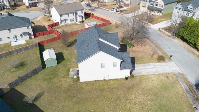 114 Meadows Walk Drive, Byron, GA 31008