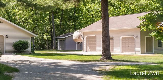 3909 Jay Road, Fruitland Twp, MI 49461