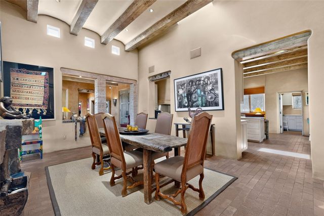 15 Vista La Esperanza, Santa Fe, NM 87506